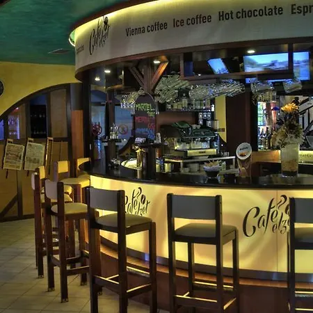 Hotel Elzet Tabor