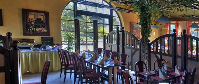 Elzet Hotel
