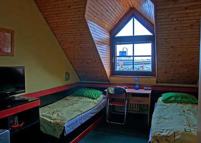 Elzet Hotel 3*